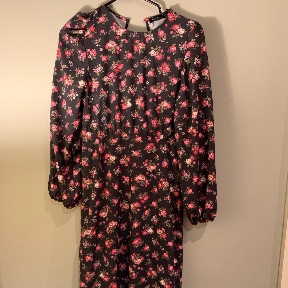 H&M (Aly Daly) Black Floral Puff Sleeve Maxi Dress